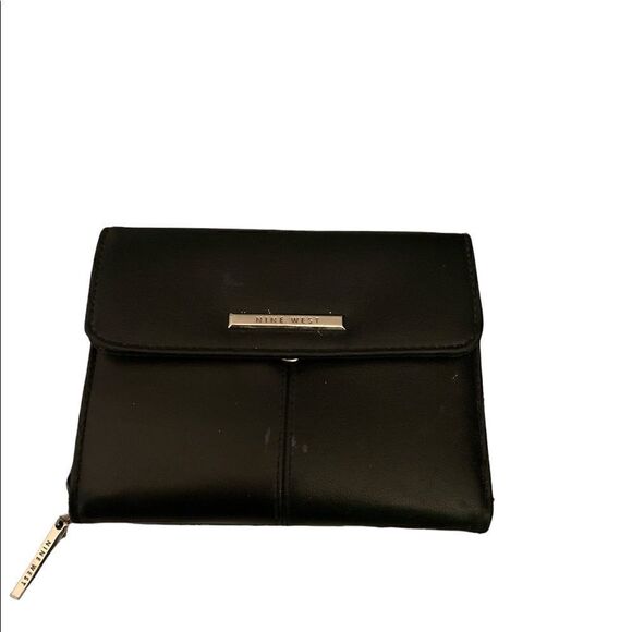 5/$25 DEAL Nine West black Wallet TriFold - Picture 1 of 5
